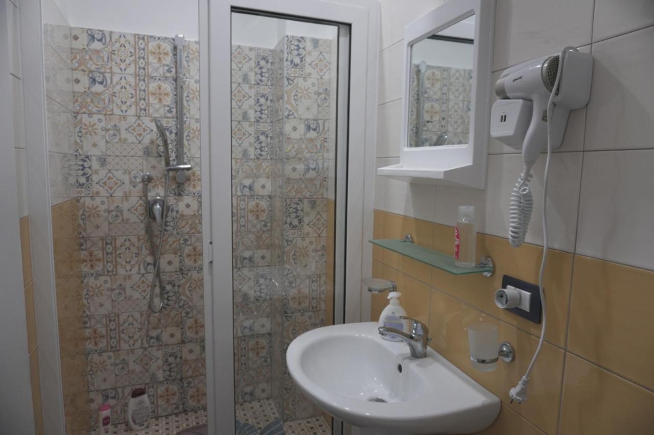 B&B Porta Garibaldi CTA Eksteriør bilde